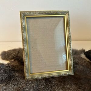 VINTAGE GOLD FRAME